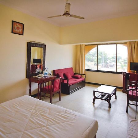 Paradise Isle Beach Resort Udupi Exterior photo