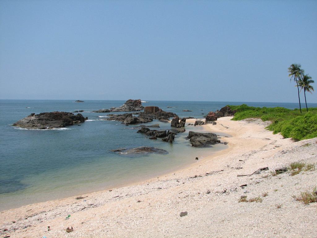 Paradise Isle Beach Resort Udupi Exterior photo