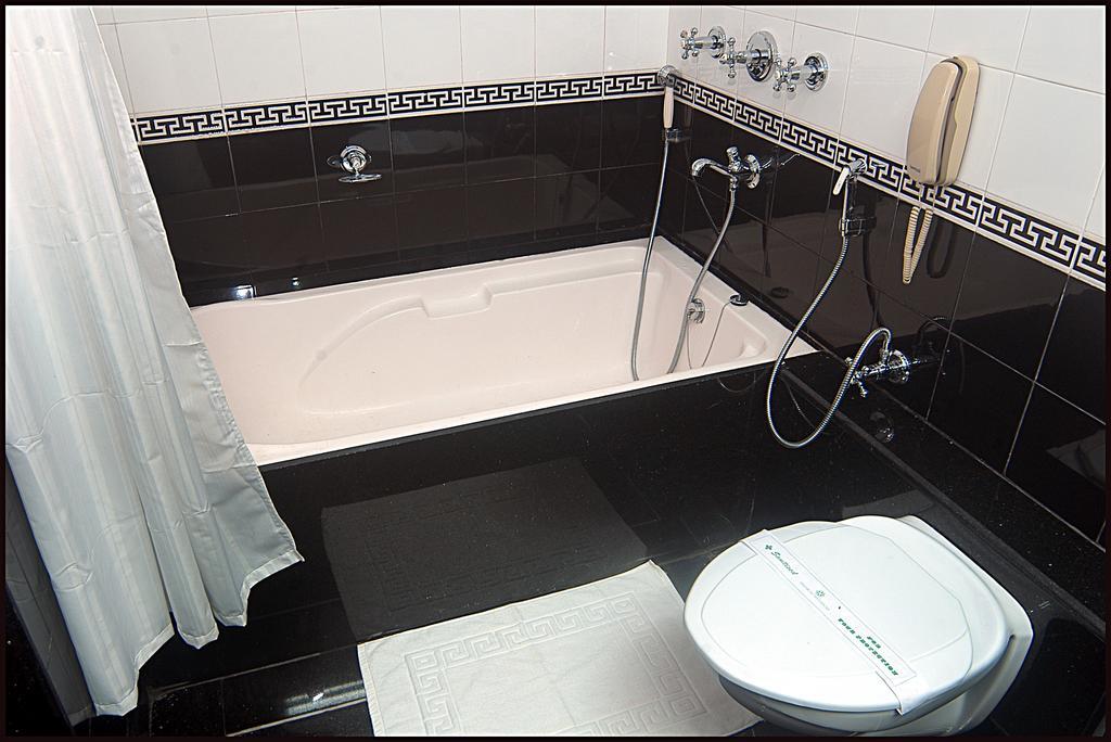 Paradise Isle Beach Resort Udupi Room photo
