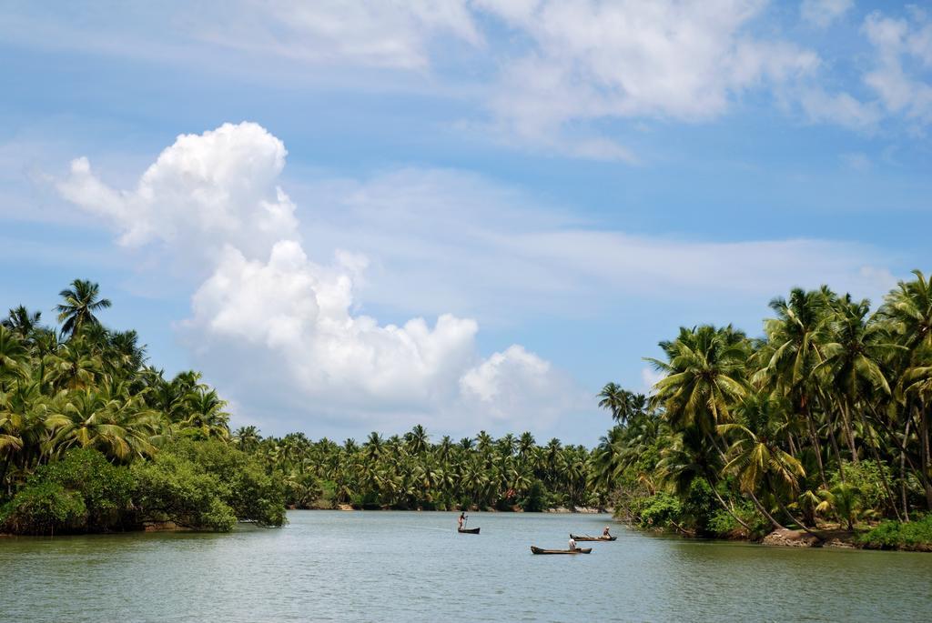 Paradise Isle Beach Resort Udupi Exterior photo
