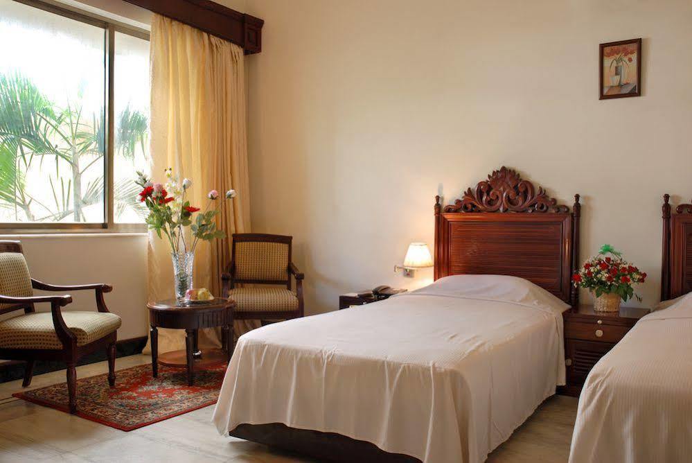 Paradise Isle Beach Resort Udupi Exterior photo